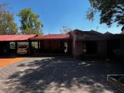 Casa en Venta en La Herradura con vigilancia