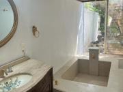 Casa en venta en La Herradura, Naucalpan de Juárez,...