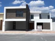 Casa en Venta en La Joya, Arteaga Amplia y Moderna con...