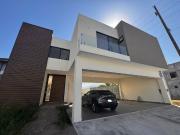 Casa en Venta en La Joya Carretera Nacional