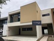 Casa en venta en La Joya Privada Residencial, Cancún,...