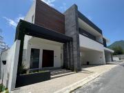 CASA EN VENTA EN LA JOYA SECTOR CALANDRIA