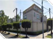 Casa en Venta en La Mejor Zona de LOMAS DE CHAPULTEPEC