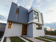 Casa en venta en La Meseta en frente de Sonterra