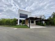 casa en venta en la morada. Cod V17415