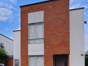 casa en venta en la morada. Cod V4782