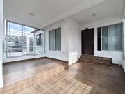 casa en venta en la nueva floresta. Cod V31295