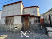 Casa en venta en La Plata 4 ambientes con Pileta