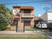 Casa en Venta en La Plata con Pileta