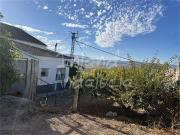 Casa en venta en La Rabita, Jaén Casa en venta en La Rabita, Jaén