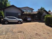 Casa en venta en LA REINA