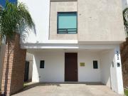 CASA EN VENTA EN RESIDENCIAL LA RIOJA, EN TORREON, COAH