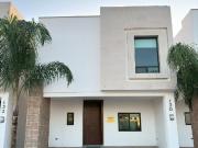 Casa en venta en La Rioja Residencial, Modelo TOLEDO,...