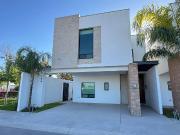 Casa en venta en La Rioja Residencial, Torreón, Coahuila...