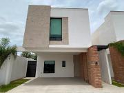 Casa en venta en La Rioja Residencial, Torreón, Coahuila...