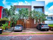 Casa en Venta en La Rioja, Tlajomulco | 5 Recámaras y...