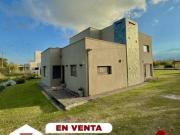 Casa en Venta en La silleta con quincho asador y bodega