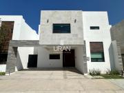 Casa en venta en La Toscana Residencial, Torreón,...
