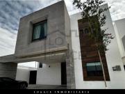 Casa en venta en La Toscana Residencial, Torreón,...