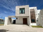 Casa en Venta en La Toscana Residencial, Torreón,...