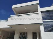 Casa en venta en la Trigaleña Valencia Carabobo Desiree...