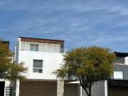 CASA EN VENTA EN LA VISTA PRECIO DE OPORTUNIDAD