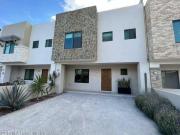 Casa en venta en La Vista Residencian, Querétaro....