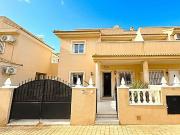 Casa en venta en La Zenia, Alicante Costa Blanca