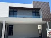 Casa en venta en Laderas de abedul cerca de ?rea verde