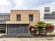 Casa en Venta en Ladrón de Guevara, Guadalajara Jal