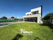 Casa en Venta en Lagoon Pilar, Pilar, G.B.A. Zona Norte,... Casa en Venta en Lagoon Pilar, Pilar, G.B.A. Zona Norte,...