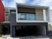 CASA EN VENTA EN LAGOS DEL VERGEL