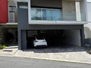 CASA EN VENTA EN LAGOS DEL VERGEL MONTERREY