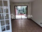 Casa en Venta en Laguna del Inca / Cuadro Verde