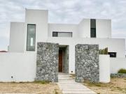 Casa en venta en Laguna Grande Villanueva