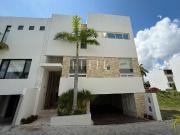 Casa en Venta en Laguna Puerto Cancun