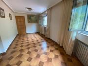 Casa en venta en Langreo, La Felguera. Casa con patio y...