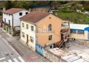 Casa en venta en Langreo, Lada. CASA EN BARROS CERCA DE...