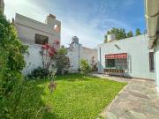 Casa en venta en Lanús Este 3 ambientes con patio