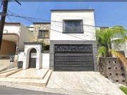 Casa en venta en Las Cumbres, Monterrey, Nuevo León