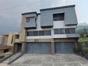 Casa en venta en Las Cumbres, Monterrey, Nuevo León