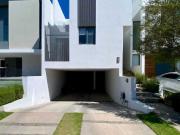 Casa en venta en Las Grullas, Tlajomulco de Zúñiga