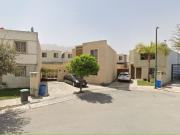 Casa En Venta En Las Lomas Sector Jardines, Villas Del...
