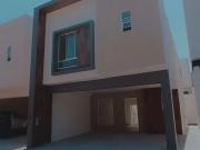 Casa en venta en Las Maravillas, Saltillo, Coahuila de...