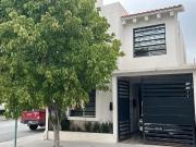 Casa en venta en Las Maravillas, Saltillo, Coahuila de...
