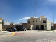 CASA EN VENTA EN LAS MERCEDES, ATRAS DE WALMART