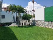 Casa en venta en Las Palmas, Cuernavaca 4 recámaras y...