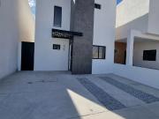 Casa en venta en Las Puertas del Desierto, Torreón,...