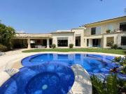 CASA EN VENTA EN LAS QUINTAS