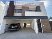 Casa en venta en las quintas fresno